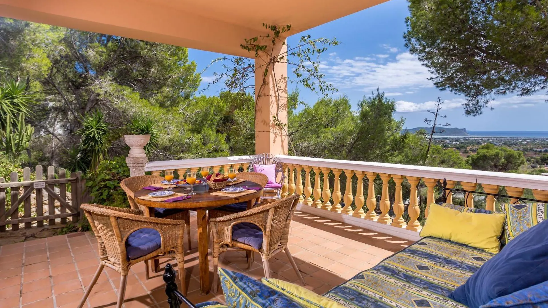 別荘 Villa De Montana Gran Piscina Sant Jordi de ses Salines